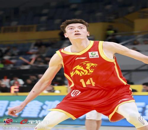 阿诺德谈曼,城胜利,感受卓越,皇冠体育,皇冠中国,皇冠最新平台,皇冠Crown,Sports,皇冠APP下载