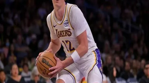 “蒋圣龙休赛疗伤之旅：告别陪伴六月的身体积水，强势回归在即！”