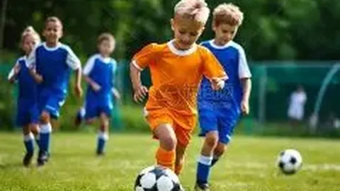 “澳超霸主10胜8负悬念揭晓：主场挑战与客场逆袭的巅峰对决！”